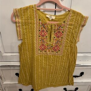 Women’s size medium yellow top